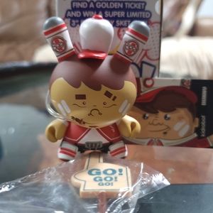 Mint condition Superfan Dunny by Artist TIZIEU